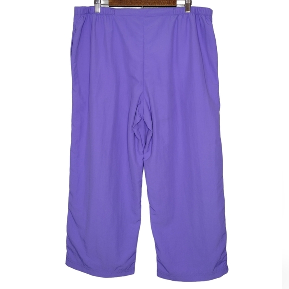 L.L Bean Women's High Rise Wide Leg Cropped Pants - Picture 2 of 13